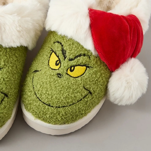 American Eagle 2024 Grinch Slippers size 7 - Picture 4 of 4